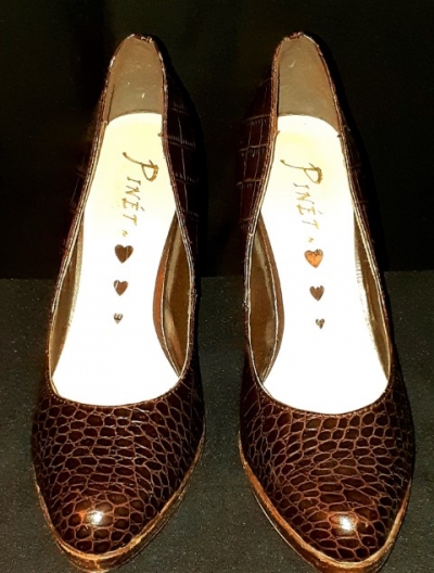 'Snakeskin look' leather high heels, Dark Chocolate Brown by 'Pinet', size 9.5