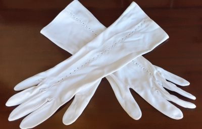 Vintage gloves, white 3/4 length, polyester, size M-L