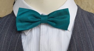 Vintage Bow tie, green polyester on adjustable tie.