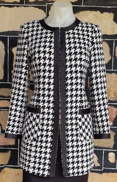 Hounds tooth 3/4 length jacket, Acrylic/polyester, black/white, size 10