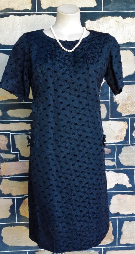 1960's Cocktail Dress, Black, shift, handmade, polyester, size 12 - Image 8