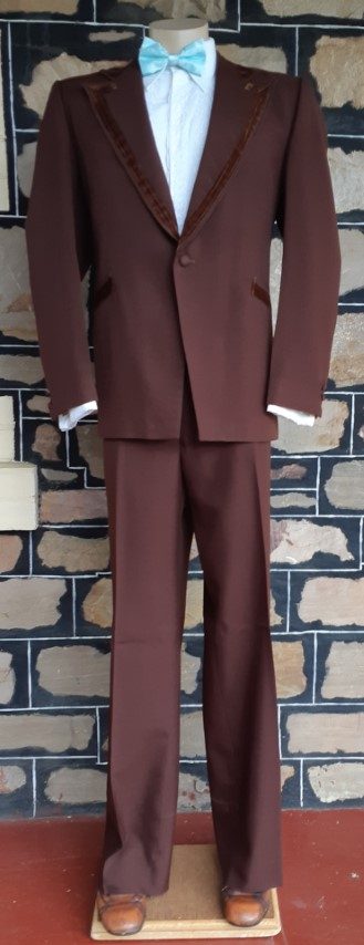 1970's Dinner Suit, Chocolate Brown, wool/poly, by 'Glen Ford of Sydney', size 2XL