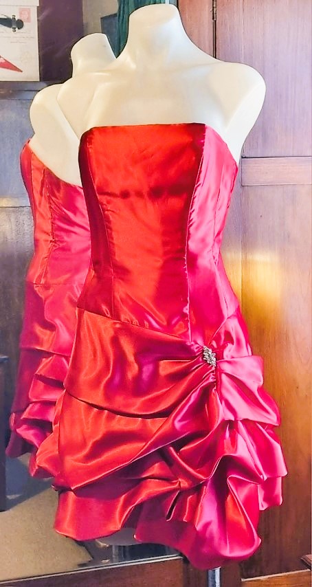 Prom Strapless Dress, Tulip skirt, Satin, Red, by 'Jessica McClintock of  USA', size XS-S | RetroJam