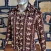 1970's Boys Disco Shirt, brown/taupe horse print, polyester, size 10-12 - Image 6