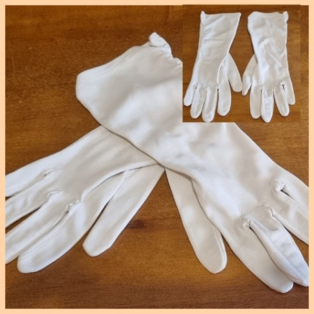 Vintage Gloves, Wrist length, cream, by 'Simplex', nylon, size 6.5