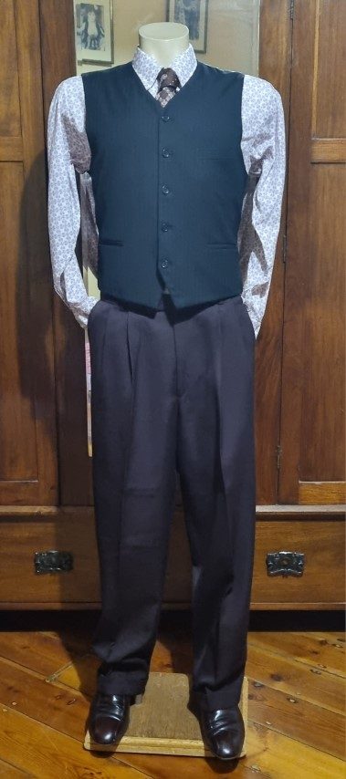 1990's, Double Breasted Suit, Dark Plum, Polyester, by 'Umbardo', Made in Australia, size S - Image 16