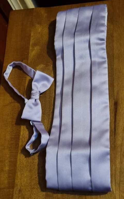 Vintage Cummerbund & Bow Tie set, Lavender, Polyester, by ‘Hardy Amies’ size S -XL’ , ‘new’ - Image 7