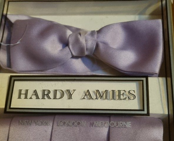 Vintage Cummerbund & Bow Tie set, Lavender, Polyester, by ‘Hardy Amies’ size S -XL’ , ‘new’ - Image 11
