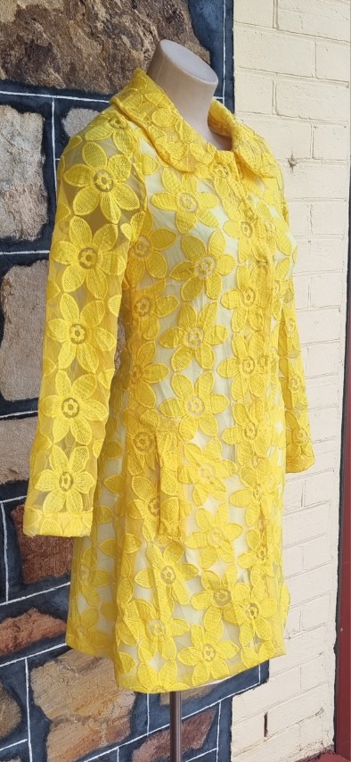 1960s Inspired Coat Dress, Yellow Daisy Appliqué, polyester, by 'Stella Australia', size XS-S - Image 4