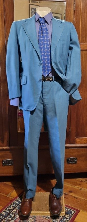 1970's Single Breasted Suit, Terylene, Blue Pinstriped, by 'Ernest Hiller, Australia', size M. - Image 4