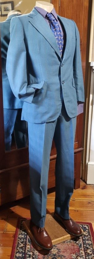 1970's Single Breasted Suit, Terylene, Blue Pinstriped, by 'Ernest Hiller, Australia', size M. - Image 5