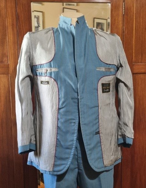 1970's Single Breasted Suit, Terylene, Blue Pinstriped, by 'Ernest Hiller, Australia', size M. - Image 12
