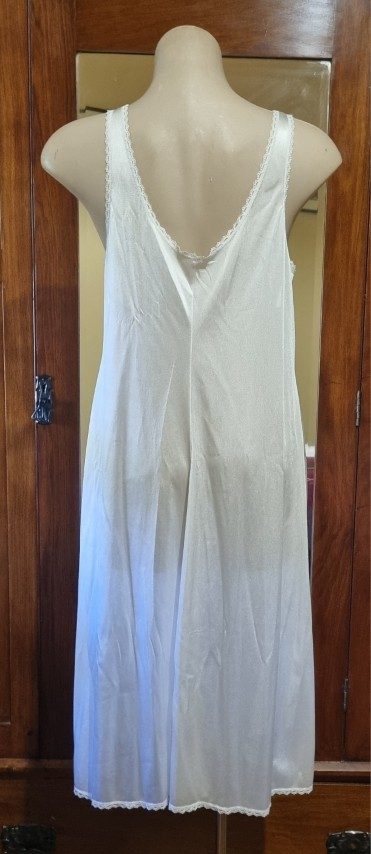 Vintage Long Slip, nylon, cream, by 'Osti, by Berli', size 12 - Image 4