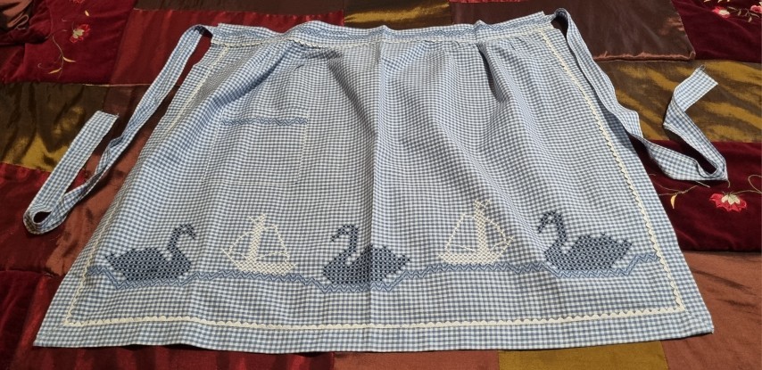 Vintage Cotton Apron, Blue Gingham, Handmade, size L-XL - Image 4