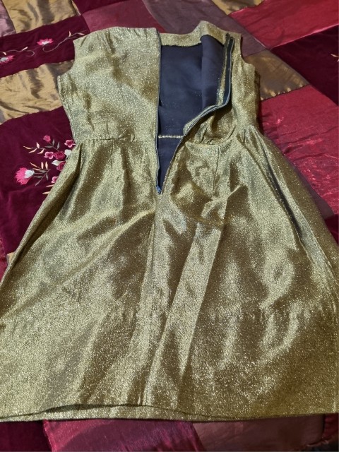 1960's Cocktail dress, Gold Lurex, with detachable over-skirt, Handmade, size 12 - Image 16