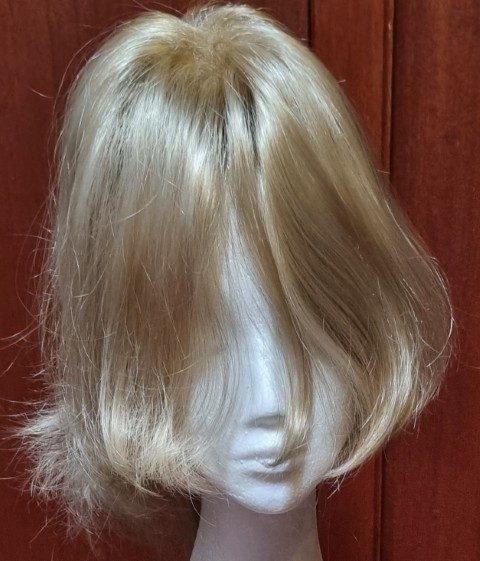 Wig, Blonde Switch (hair extension attached with a comb clip), synthetic. - Image 6
