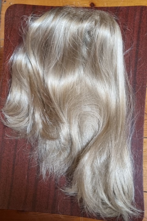 Wig, Blonde Switch (hair extension attached with a comb clip), synthetic. - Image 9