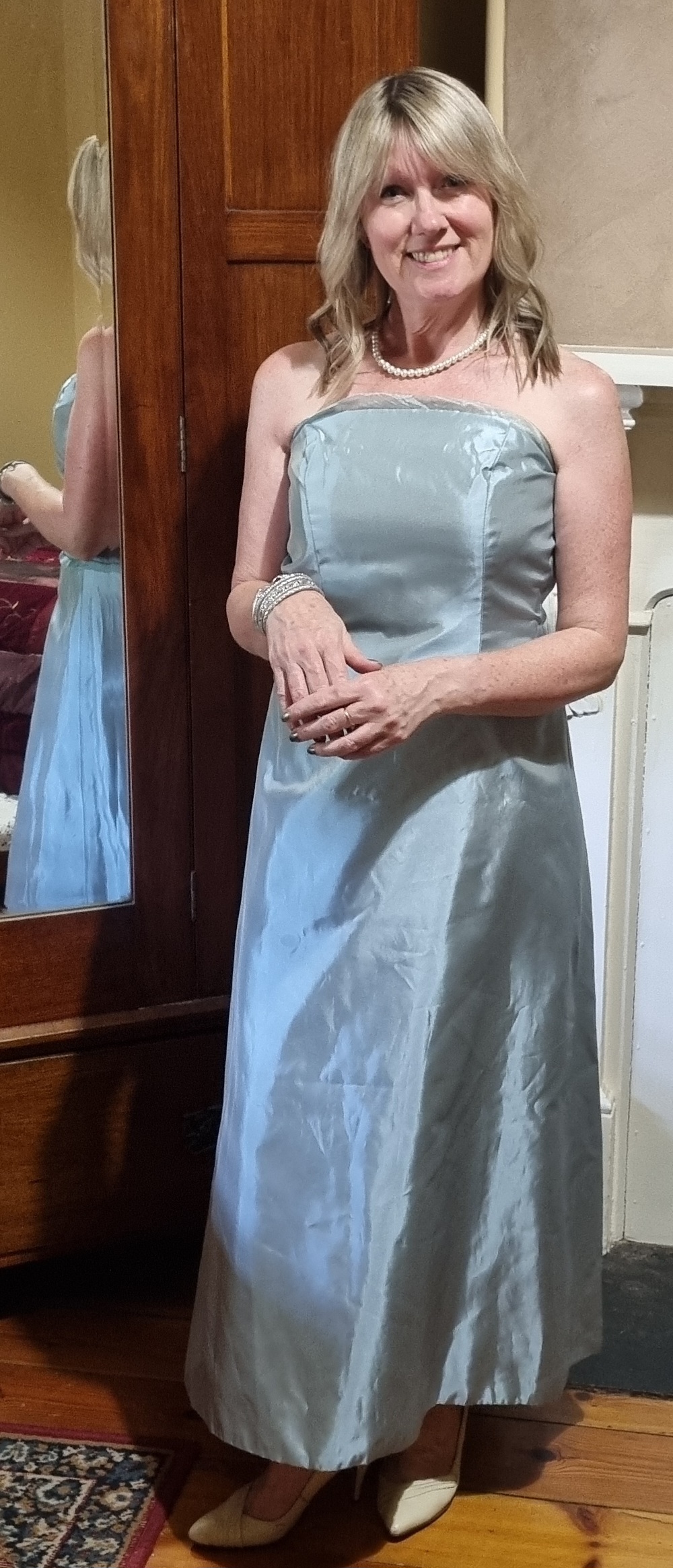 Vintage-inspired Evening Gown, Organza/polyester, sea green, by 'Alvina Valenta New York', size 8 - Image 4