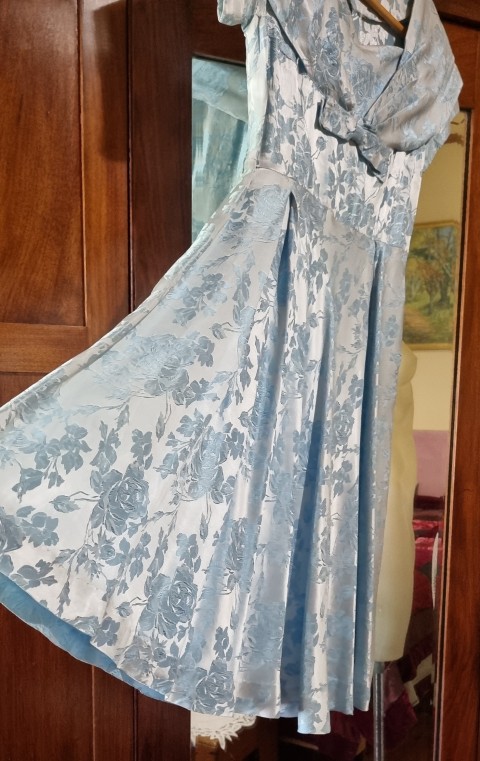 1950's Satin Damask Swing Dress, blue, handmade, size 6 - Image 4