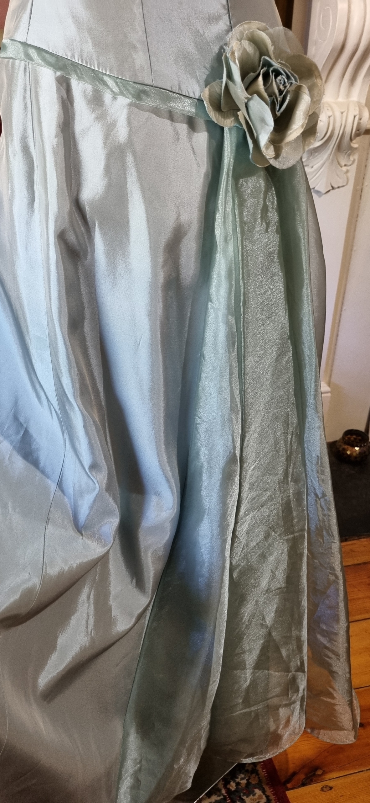 Vintage-inspired Evening Gown, Organza/polyester, sea green, by 'Alvina Valenta New York', size 8 - Image 18