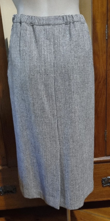 1970's Tweed, Wool Skirt Suit, brown checked, by 'Suitmaster', size 12-14 - Image 10