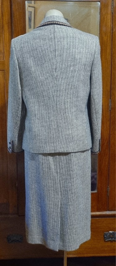 1970's Tweed, Wool Skirt Suit, brown checked, by 'Suitmaster', size 12-14 - Image 4