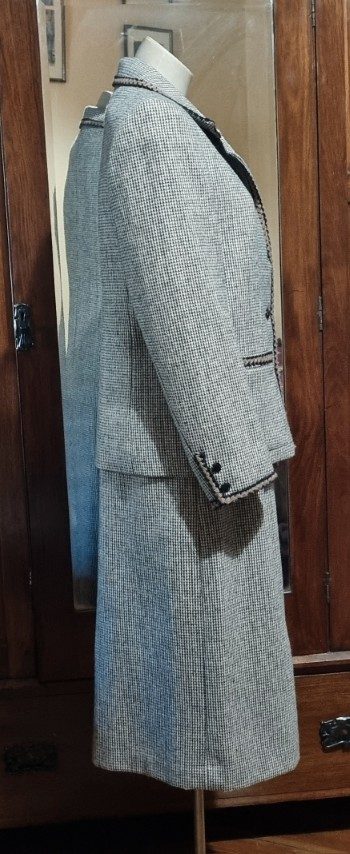 1970's Tweed, Wool Skirt Suit, brown checked, by 'Suitmaster', size 12-14 - Image 5