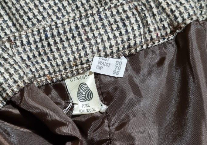 1970's Tweed, Wool Skirt Suit, brown checked, by 'Suitmaster', size 12-14 - Image 15