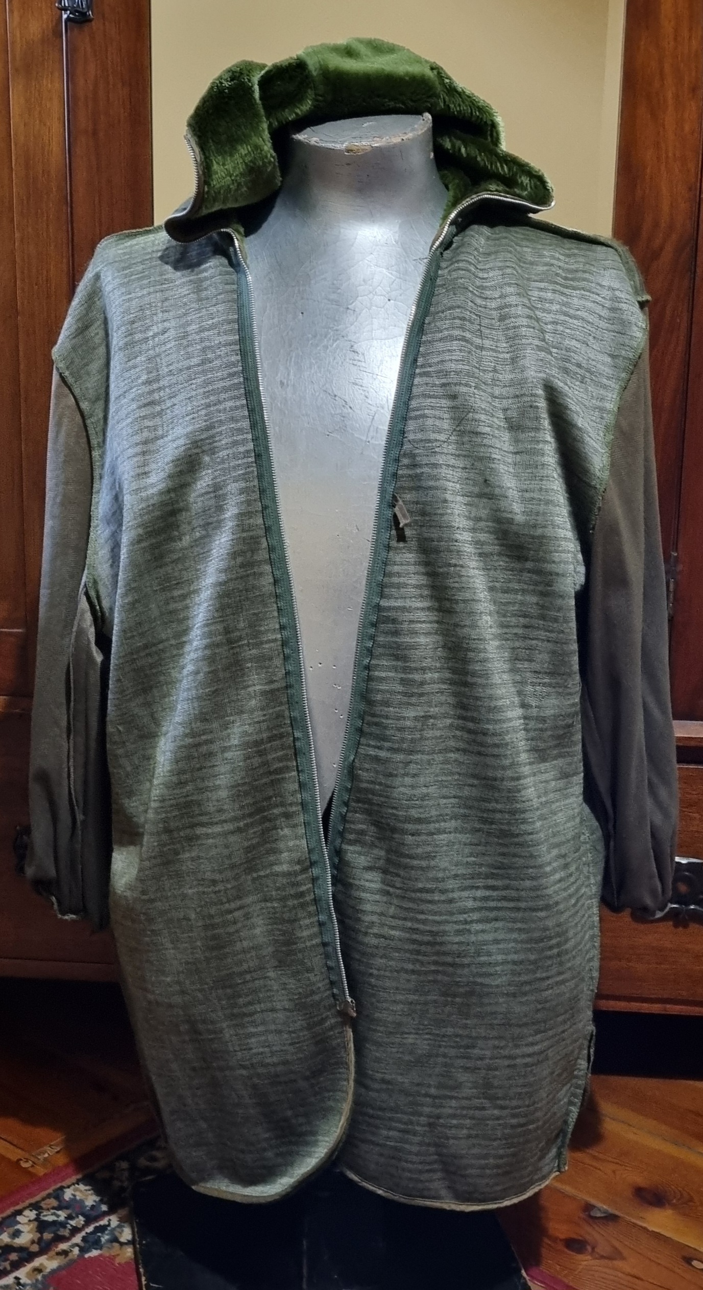 Vintage Men's Winter Rain Jacket, by 'London Fog', khaki, size 2XL - Image 14