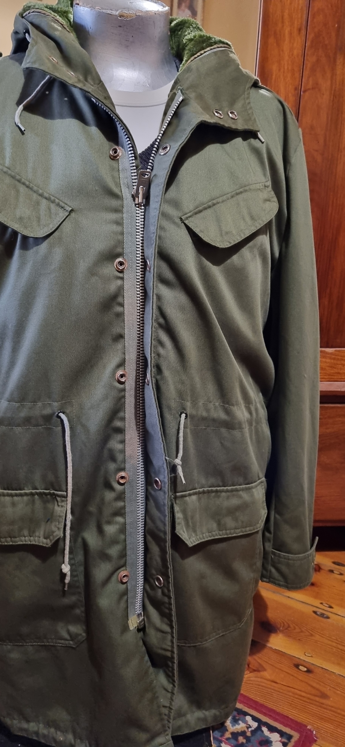 Vintage Men's Winter Rain Jacket, by 'London Fog', khaki, size 2XL - Image 20