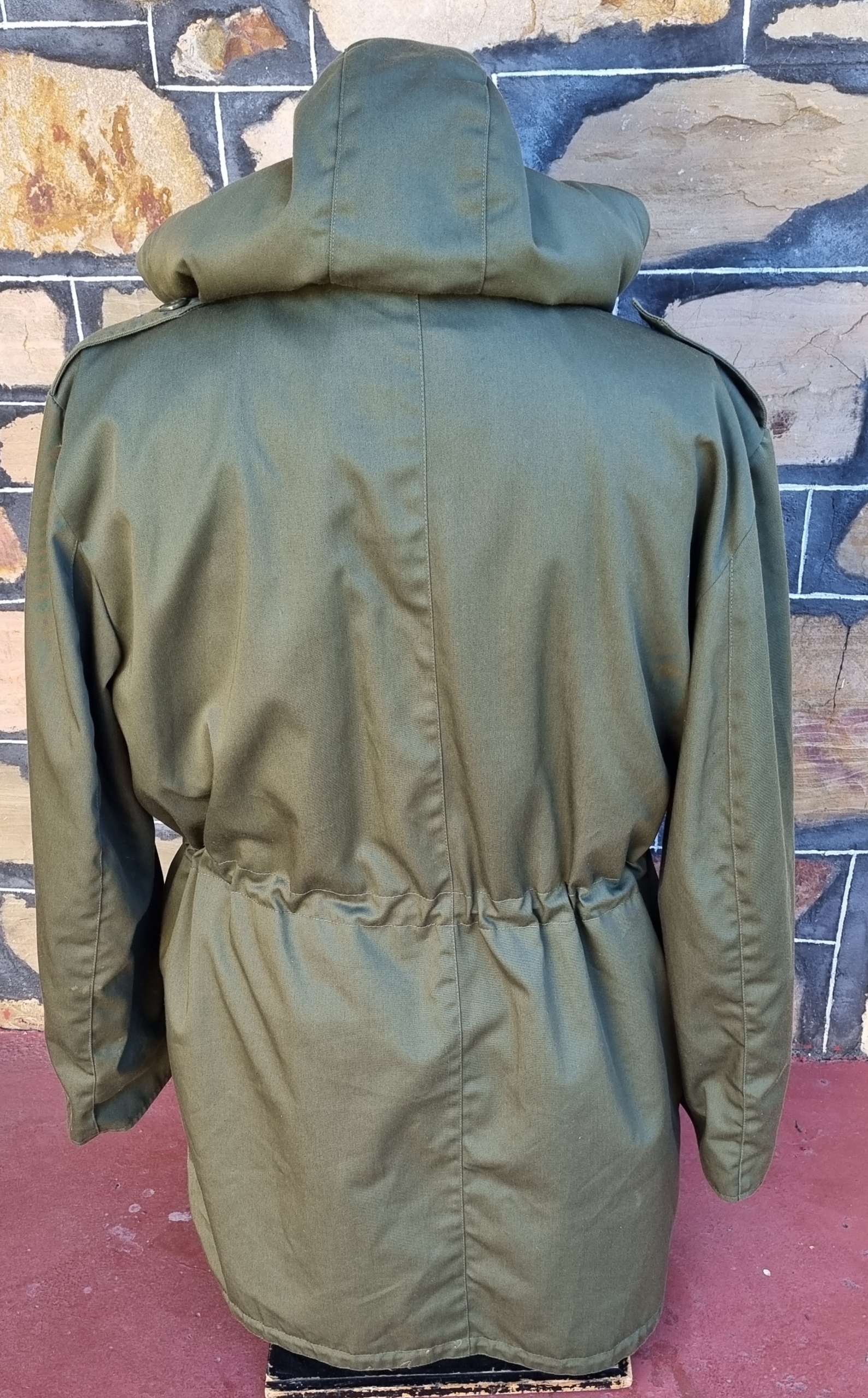 Vintage Men's Winter Rain Jacket, by 'London Fog', khaki, size 2XL - Image 8