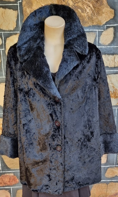 Vintage Faux Fur Jacket, Black, by 'Los Angelis Tailors Of Melbourne', size 18 - Image 2