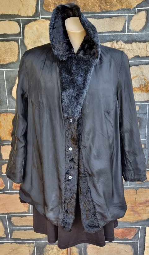 Vintage Faux Fur Jacket, Black, by 'Los Angelis Tailors Of Melbourne', size 18 - Image 12