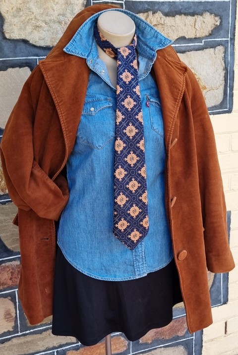 1970's Velvet Blazer, Rust, Hand Tailored, size 16 - Image 15