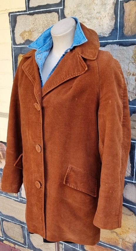 1970's Velvet Blazer, Rust, Hand Tailored, size 16 - Image 3