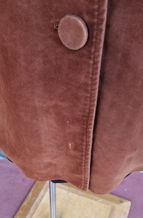 1970's Velvet Blazer, Rust, Hand Tailored, size 16 - Image 9