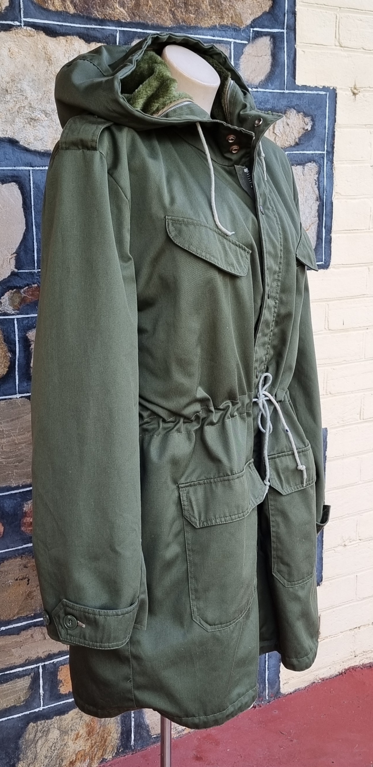 Vintage Men's Winter Rain Jacket, by 'London Fog', khaki, size 2XL - Image 23