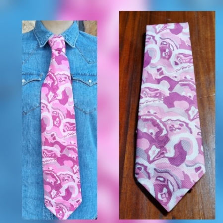 Vintage tie, 1970's, extra wide, Pink pop art print, polyester.