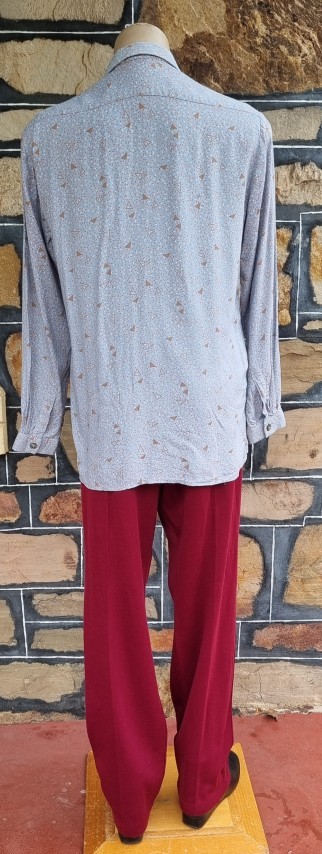 1970's Blouse, Rayon, Handmade, grey print, size 14 - Image 4