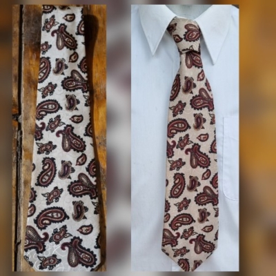 Vintage Tie, Brown paisley, 1970's, by 'Dazur', polyester, Made in Australia.