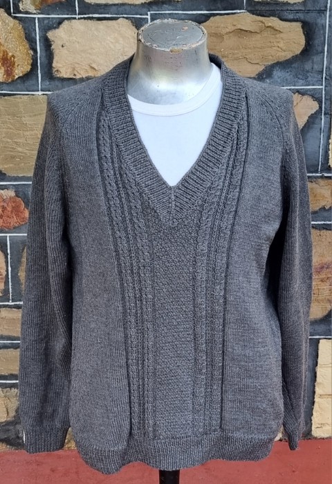 Vintage Hand Knit, V-neck jumper, grey, acrylic, size L - Image 2